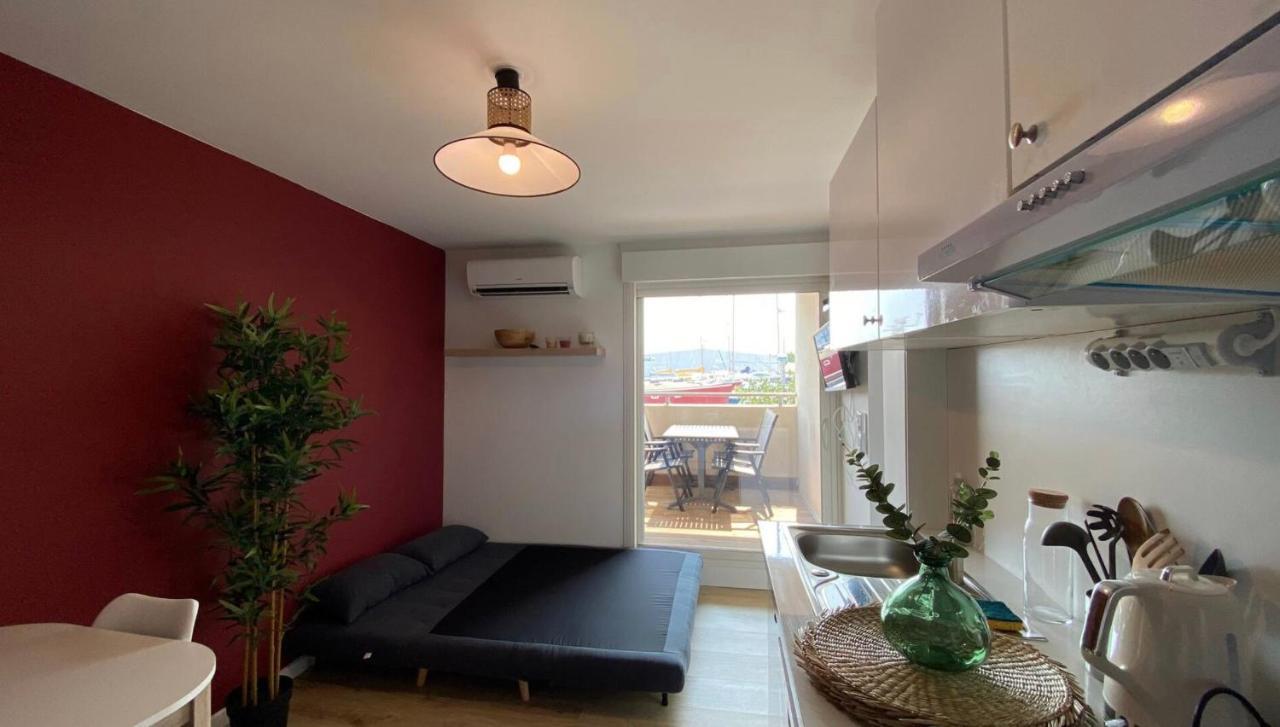 T3 De Charme Climatisé - Piscine - à 5 Min Apartamento