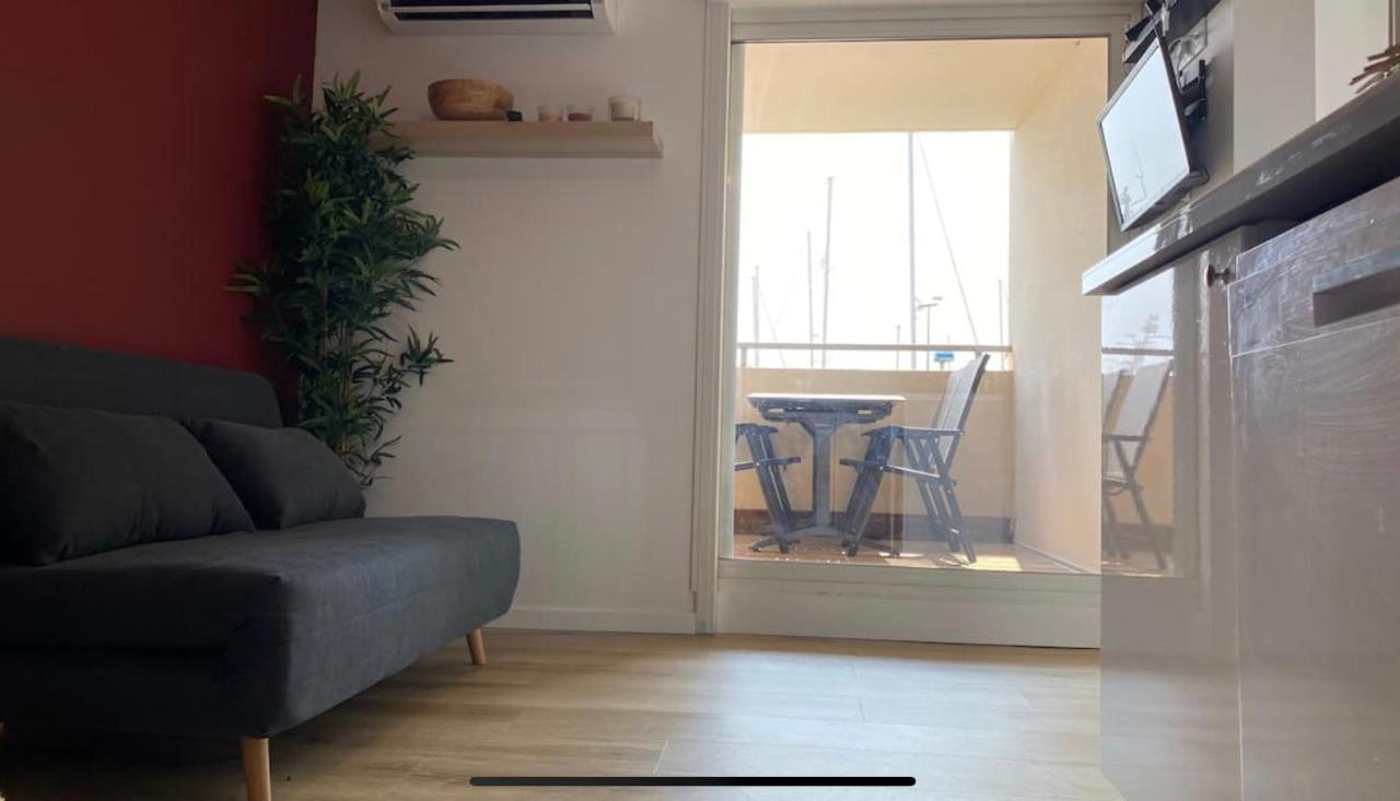 T3 De Charme Climatisé - Piscine - à 5 Min Apartamento *